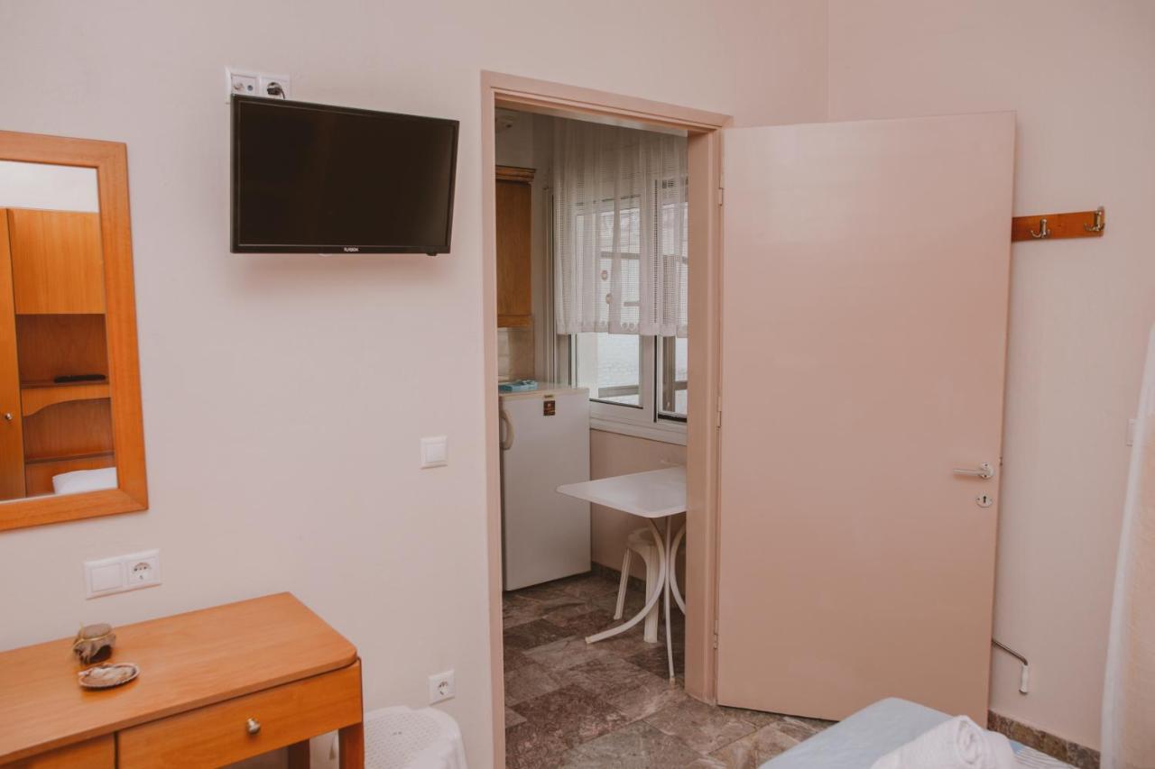 Apartments Tania パラリア・ディオニショウ エクステリア 写真